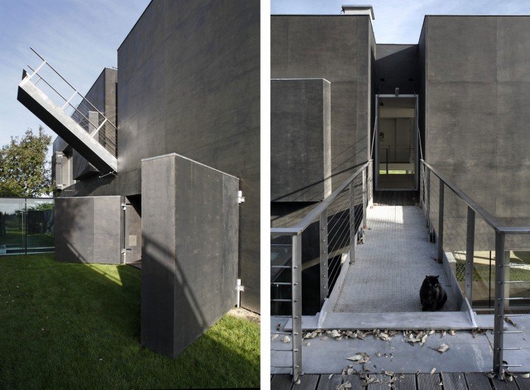 A lépcső unaccessible rendesen, de hirtelen megjelenik.