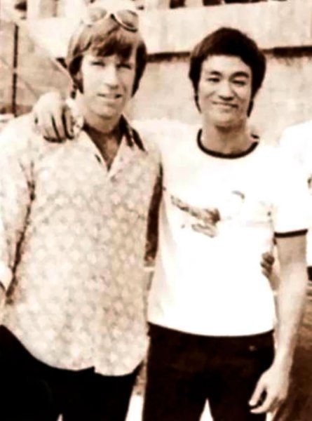 04-Chuck-Norris-and-Bruce-Lee