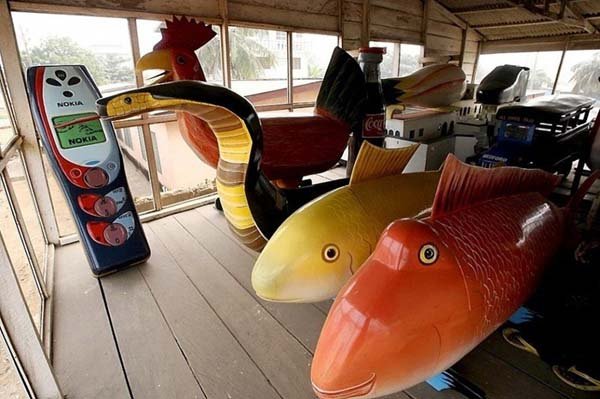 This tradition has become so popular, Ghana is littered with coffin vendors.